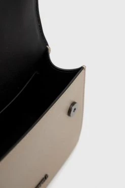 Τσάντες χιαστί Δερμάτινη τσάντα Karl Lagerfeld μπεζ -Karl Lagerfeld Εκπτώσεις unnamed file 1056