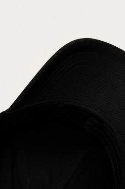 Jockey Karl Lagerfeld - Καπέλο μαύρο 9 Jockey Karl Lagerfeld - Καπέλο μαύρο -Karl Lagerfeld Εκπτώσεις unnamed file 303