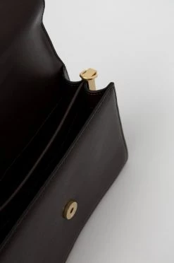 Τσάντες χιαστί Δερμάτινη τσάντα Karl Lagerfeld καφέ -Karl Lagerfeld Εκπτώσεις unnamed file 845