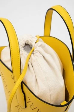 Τσάντες και τσάντες ώμου Δερμάτινη τσάντα Karl Lagerfeld κίτρινο -Karl Lagerfeld Εκπτώσεις unnamed file 878