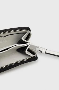 Πορτοφόλια Δερμάτινο πορτοφόλι Karl Lagerfeld χρώμα: άσπρο -Karl Lagerfeld Εκπτώσεις unnamed file 899